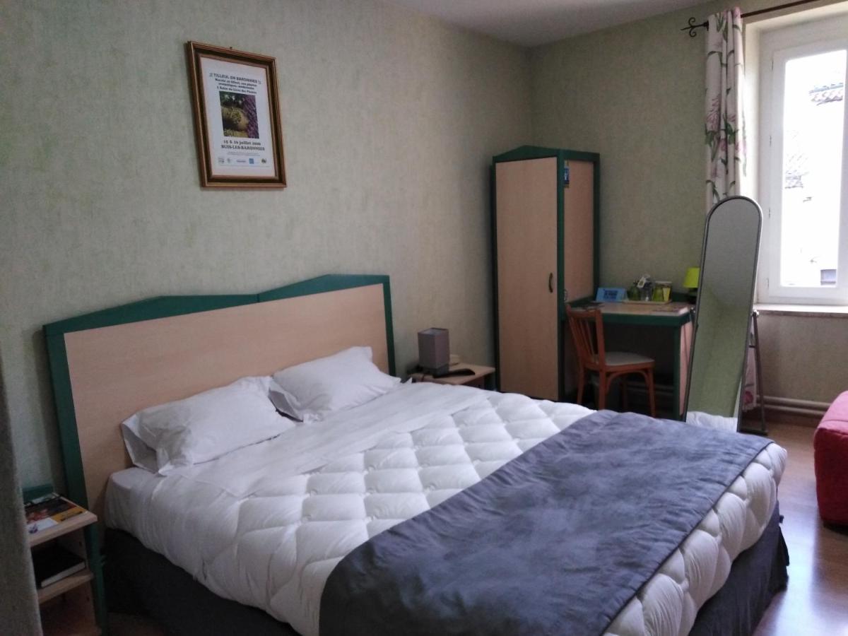 Livron-sur-Drôme Logis Hotel Des Voyageurs Restaurant La Bonne Tabl'Hay מראה חיצוני תמונה