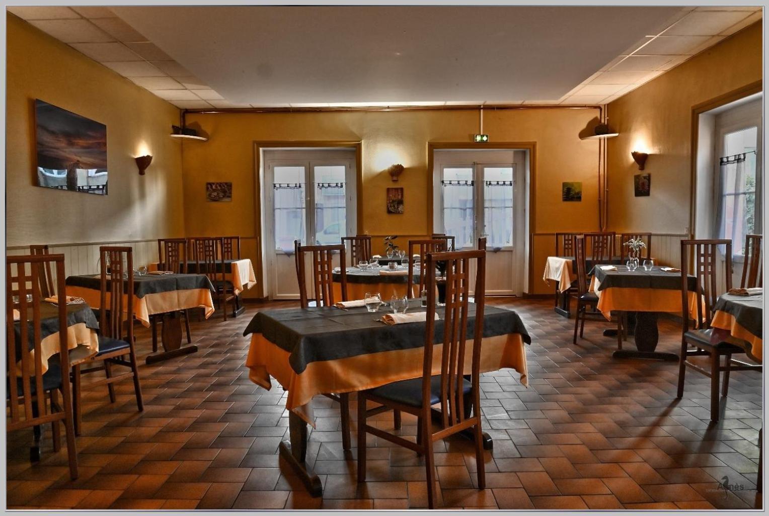 Livron-sur-Drôme Logis Hotel Des Voyageurs Restaurant La Bonne Tabl'Hay מראה חיצוני תמונה