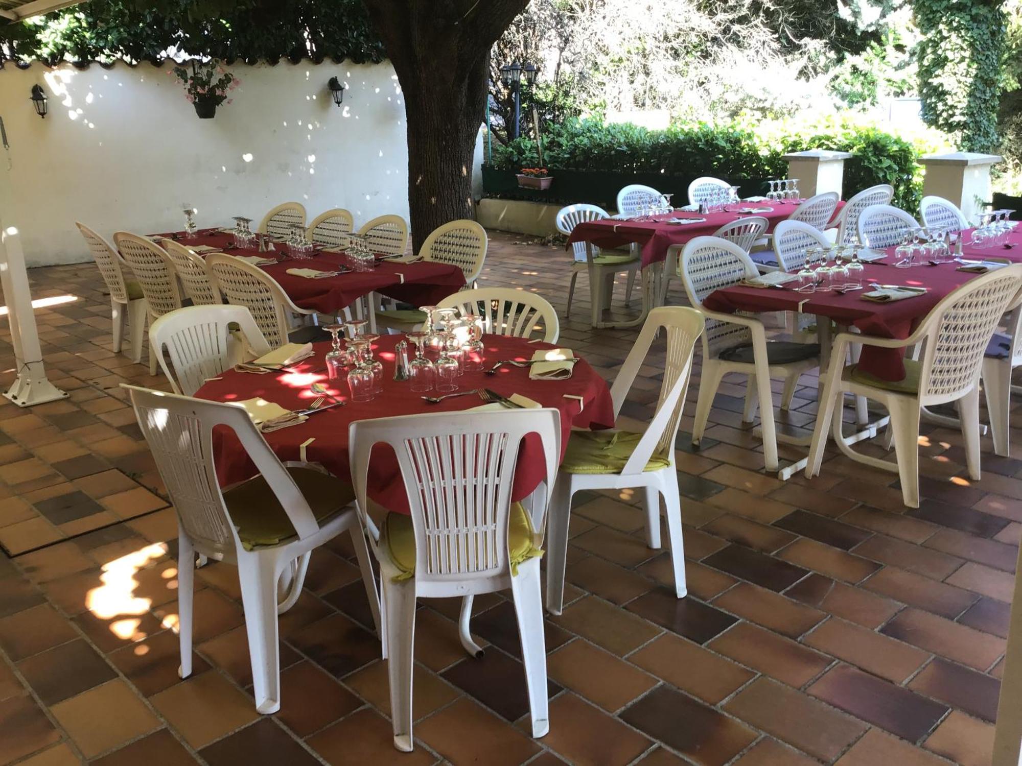 Livron-sur-Drôme Logis Hotel Des Voyageurs Restaurant La Bonne Tabl'Hay מראה חיצוני תמונה