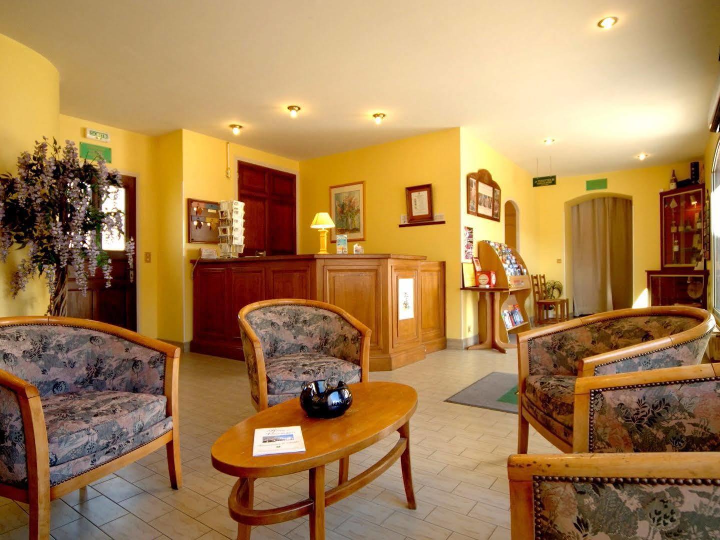 Livron-sur-Drôme Logis Hotel Des Voyageurs Restaurant La Bonne Tabl'Hay מראה חיצוני תמונה
